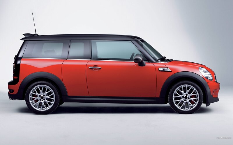 red mini countryman side view