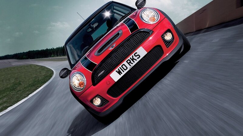 Red MINI on a racetrack