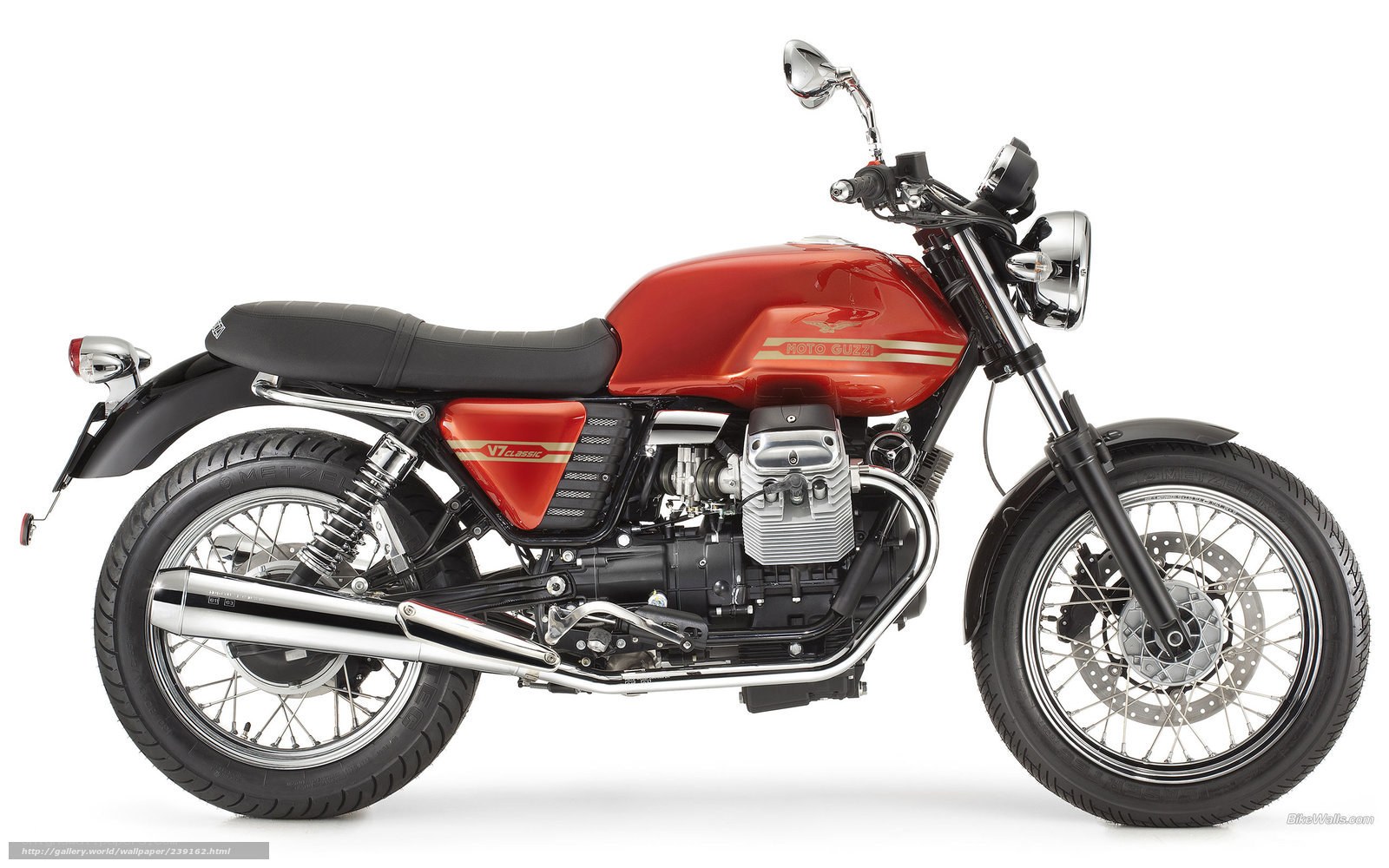 Red Moto Guzzi V7 Classic