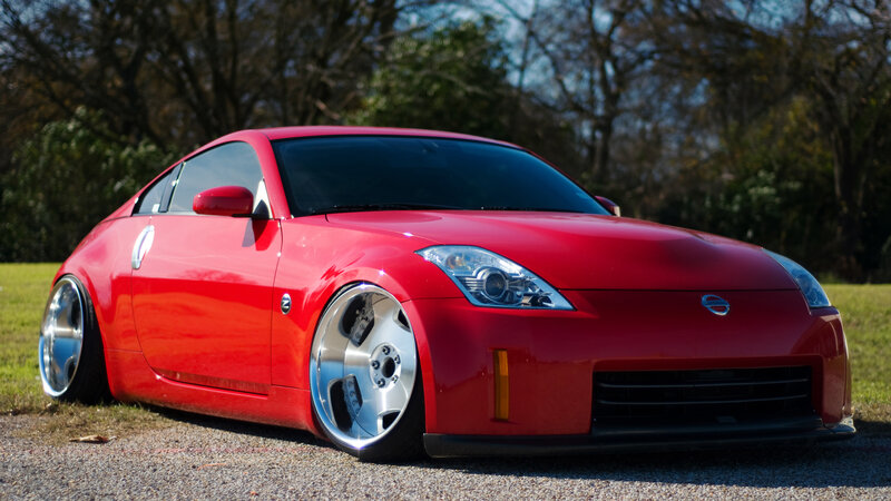 Red Nissan 350Z sports car
