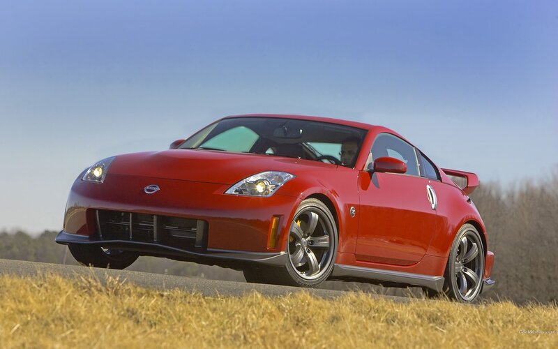 Red Nissan 350Z sports car