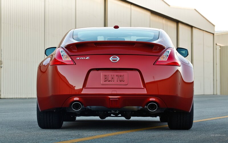 Red Nissan 370Z rear view