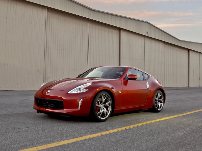 Red Nissan 370Z sports car