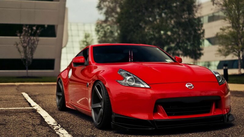 red nissan 370z sports car