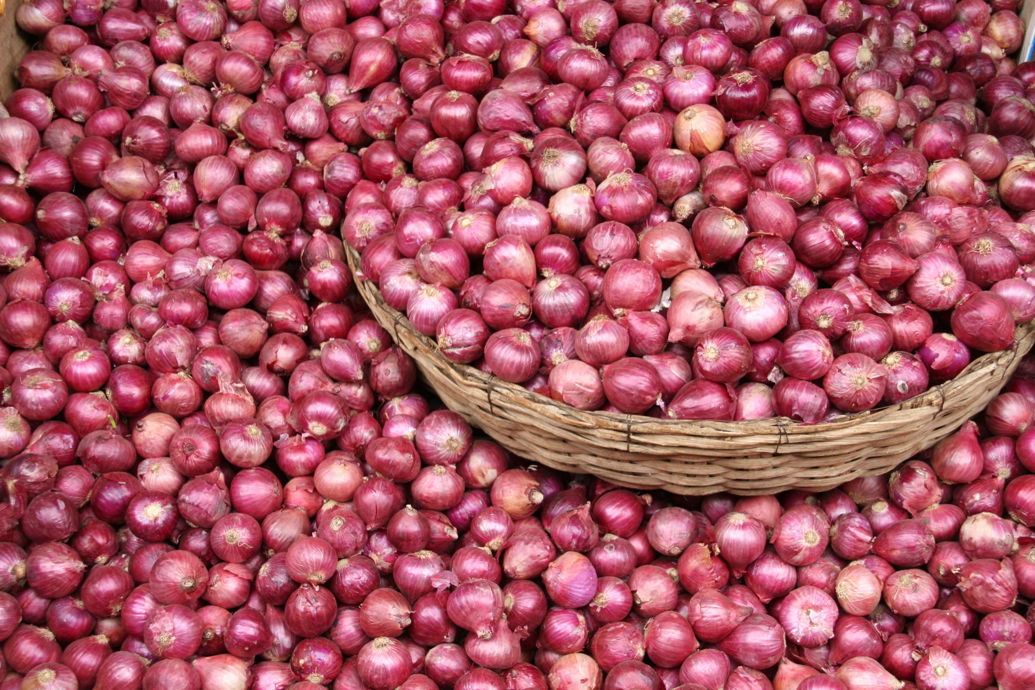 Red onions in a basket