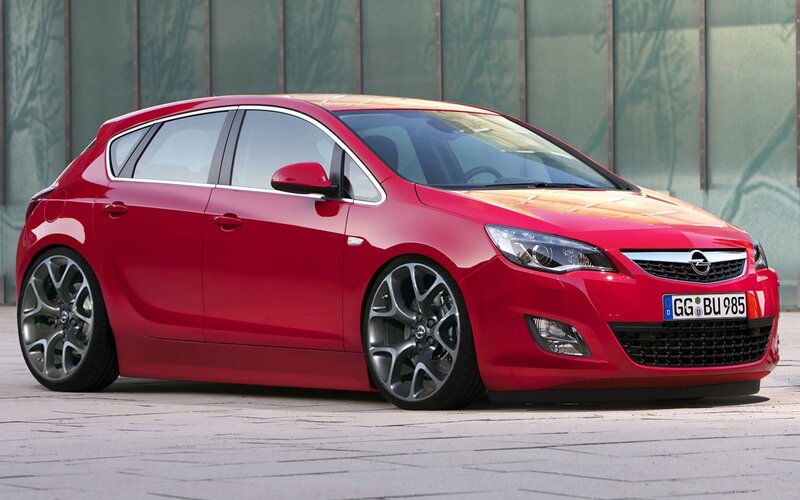 red opel astra hatchback