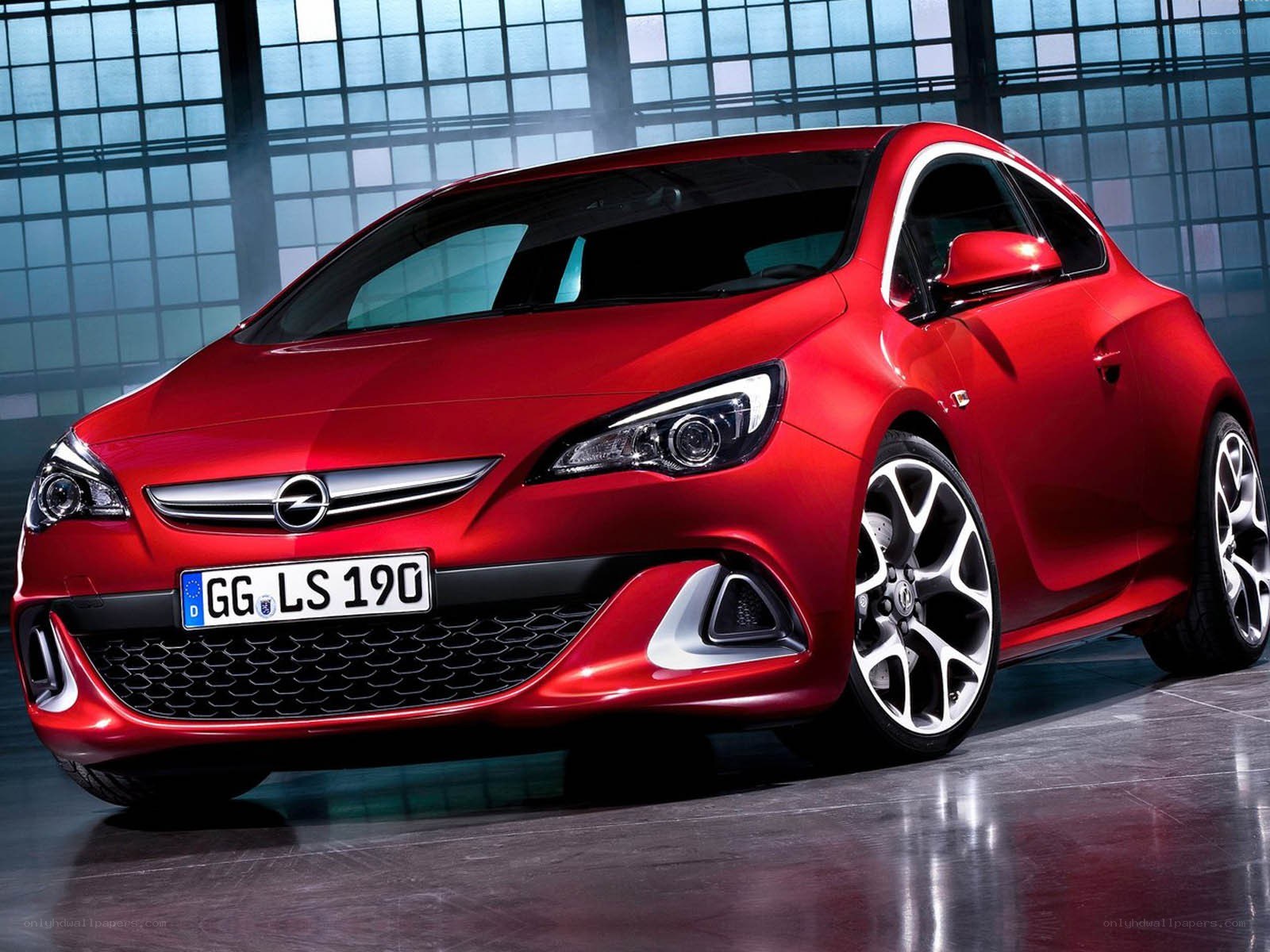 Red Opel Astra OPC