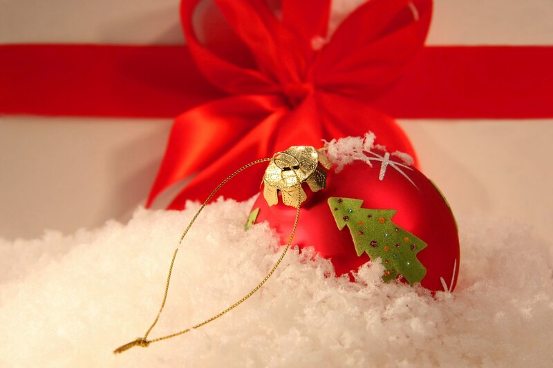 Red Ornament in Snow — Festive