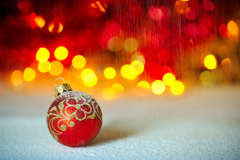 Red Ornament on Snow — Festive, Winter