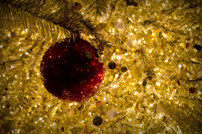 Red Ornament on Tree — Gold