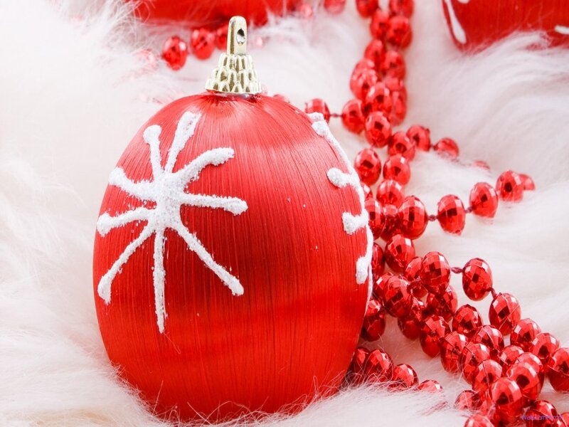 Red Ornament on White Fur — Festive