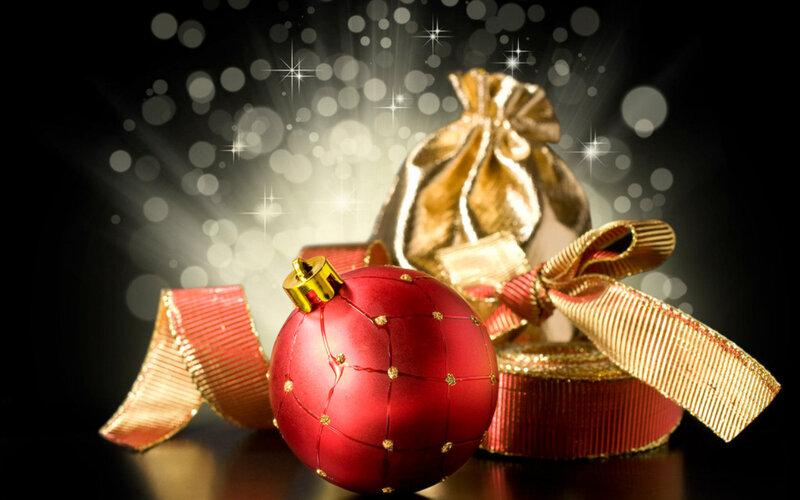 Red Ornament with Gift Bag — Festive, Night