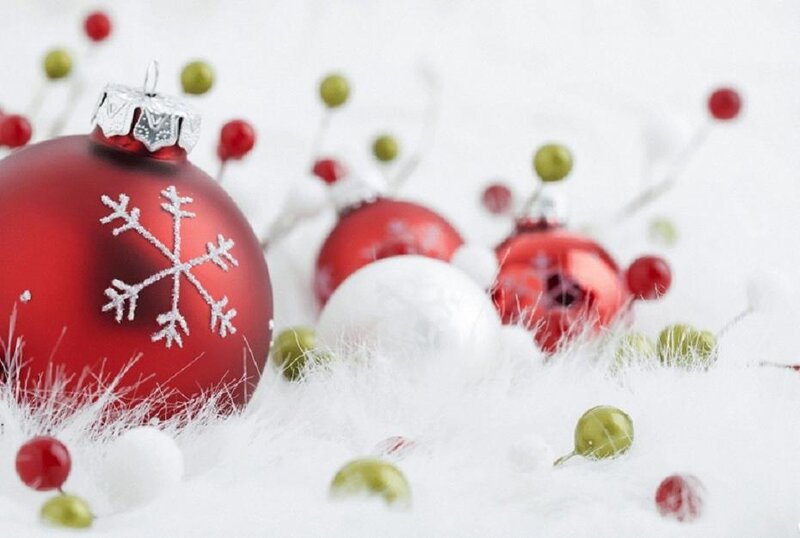 Red Ornament with Snowflake — Festive, Winter, Photograph
