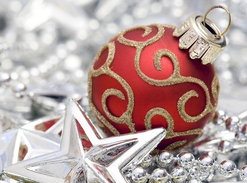 Red Ornament with Star — Festive