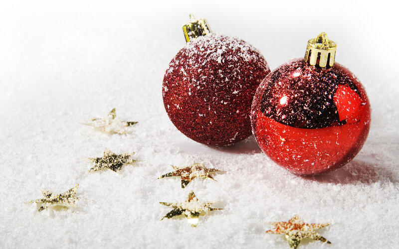 Red Ornaments in Snow — Festive, Winter, Photograph, Stars