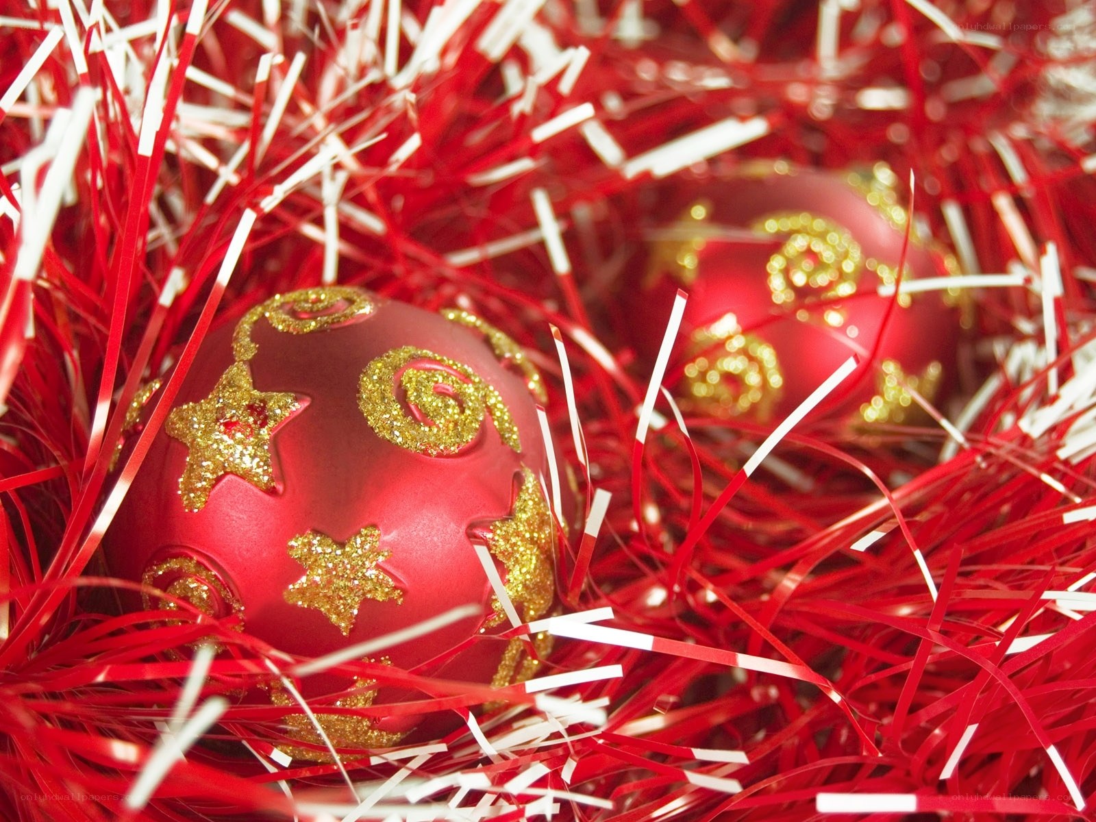 Red ornaments in tinsel