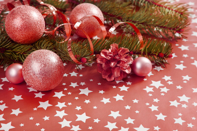 Red Ornaments on Pine Branches — Festive, Winter, Photograph, Pine Cones