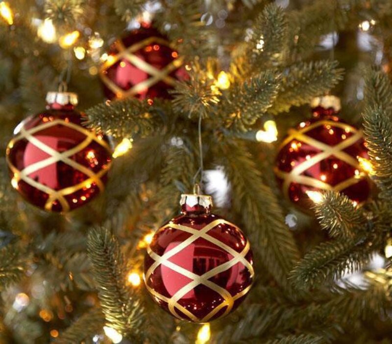 Red Ornaments on Tree — Festive, Winter, Photograph, Lights, Pine Branches