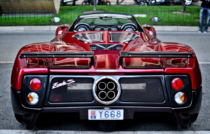 Red Pagani Zonda S