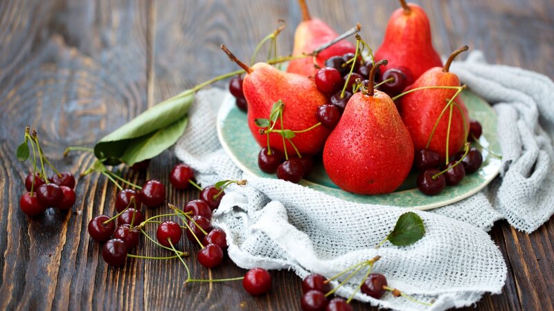 Red Pears and Cherries — Calm, Photograph