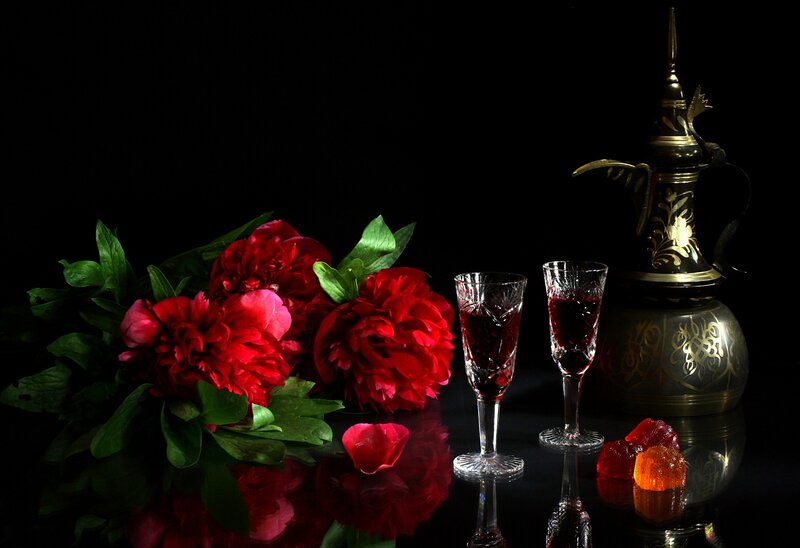 Red Peonies and Drinks