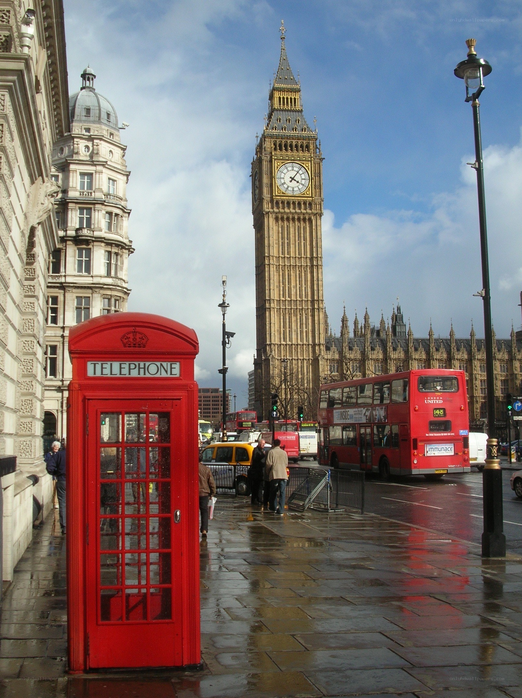 Red phone box and Big Ben