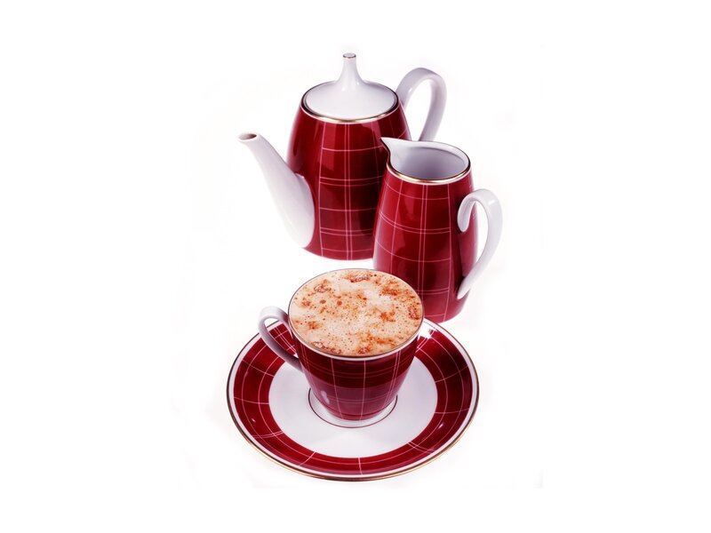 Red plaid tea set