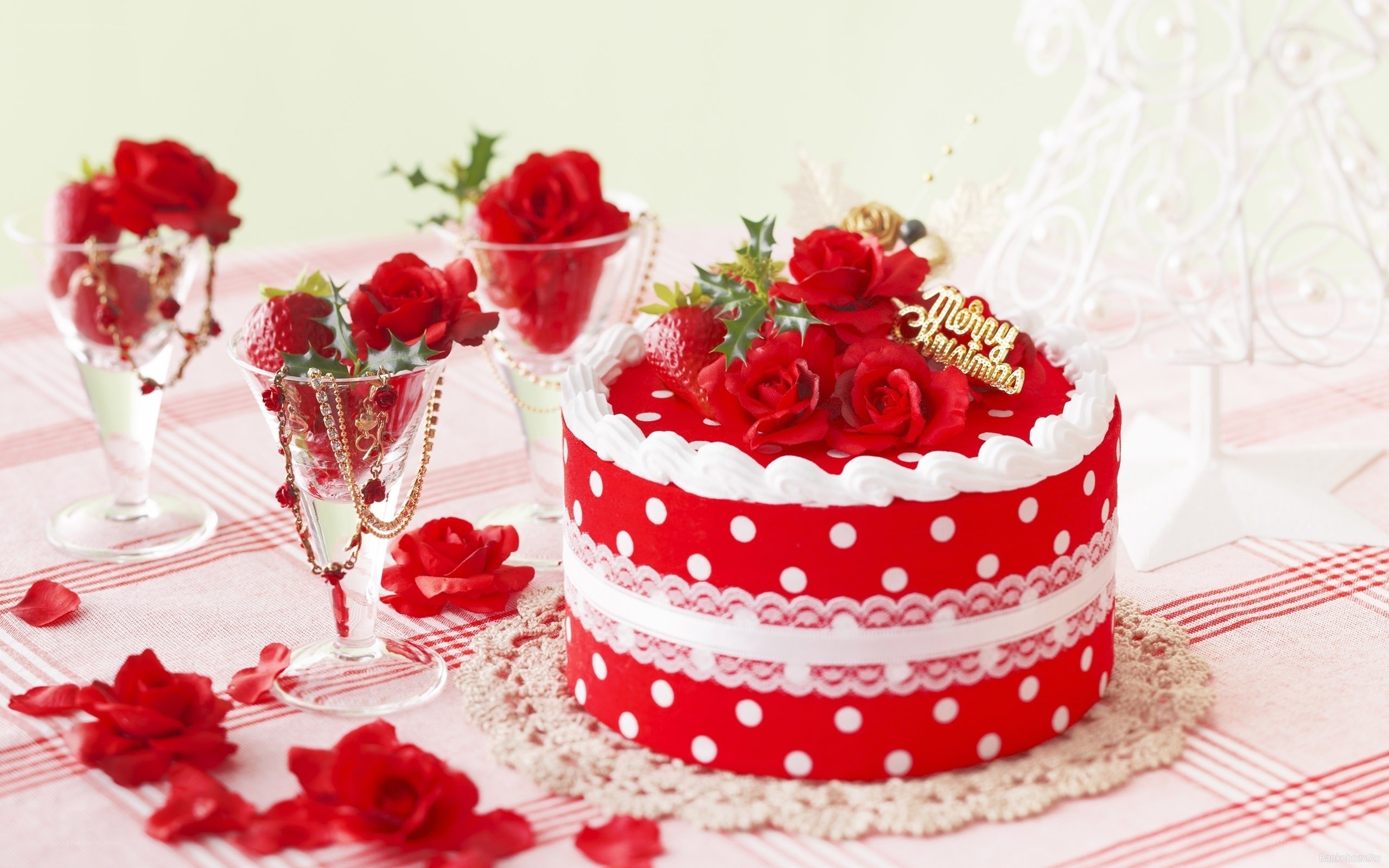 Red polka dot cake with roses