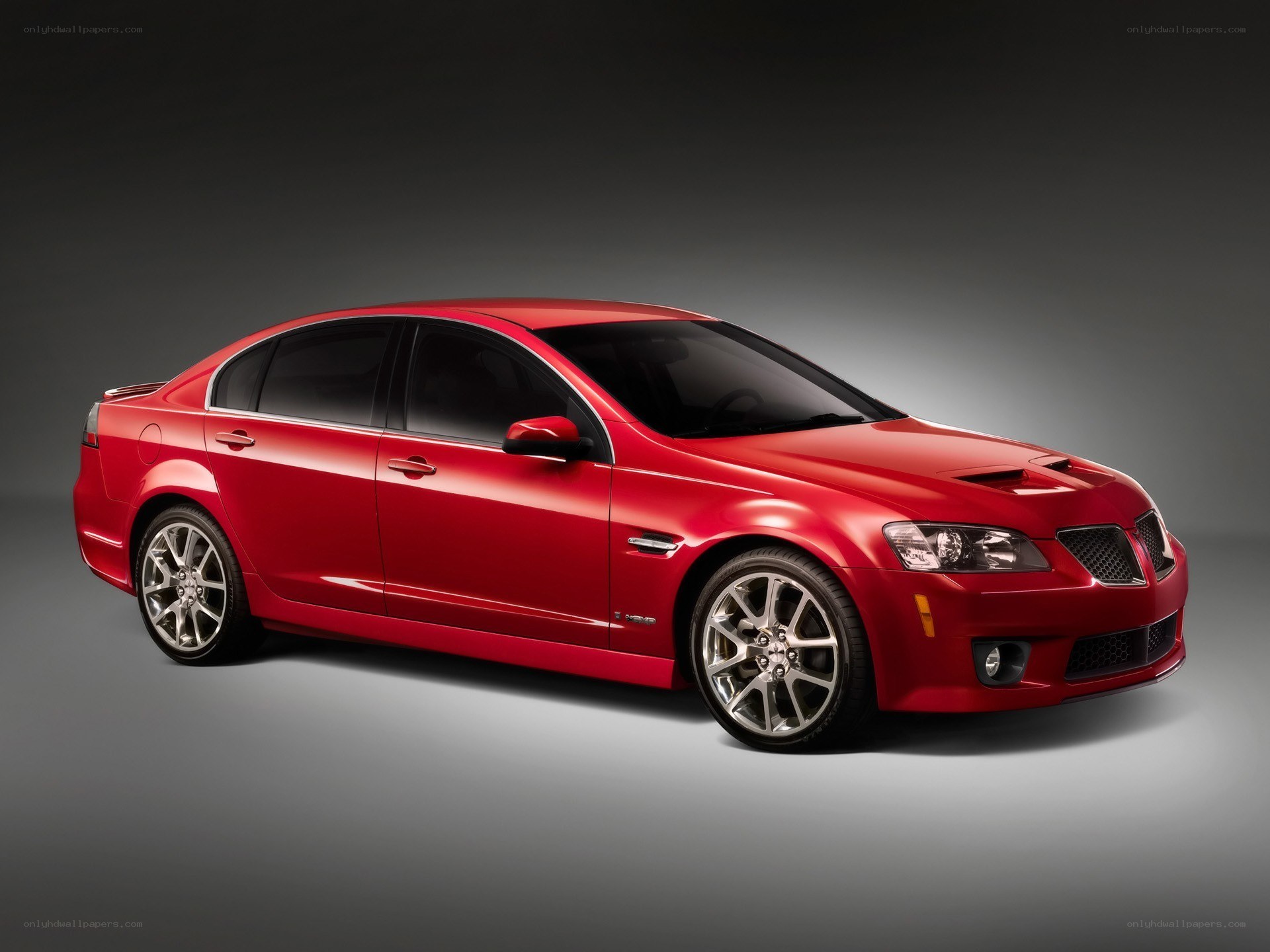 red pontiac g8 sedan