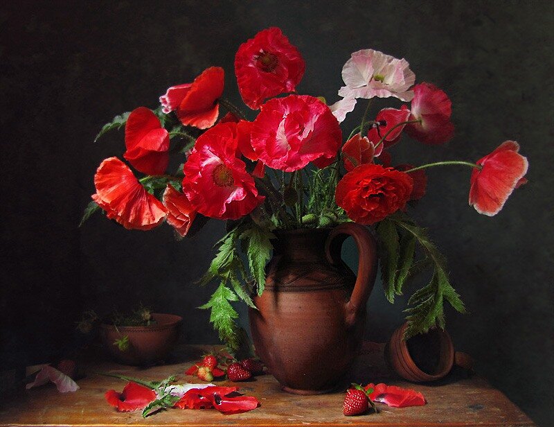 Red Poppies in a Vase — Dramatic, Painting