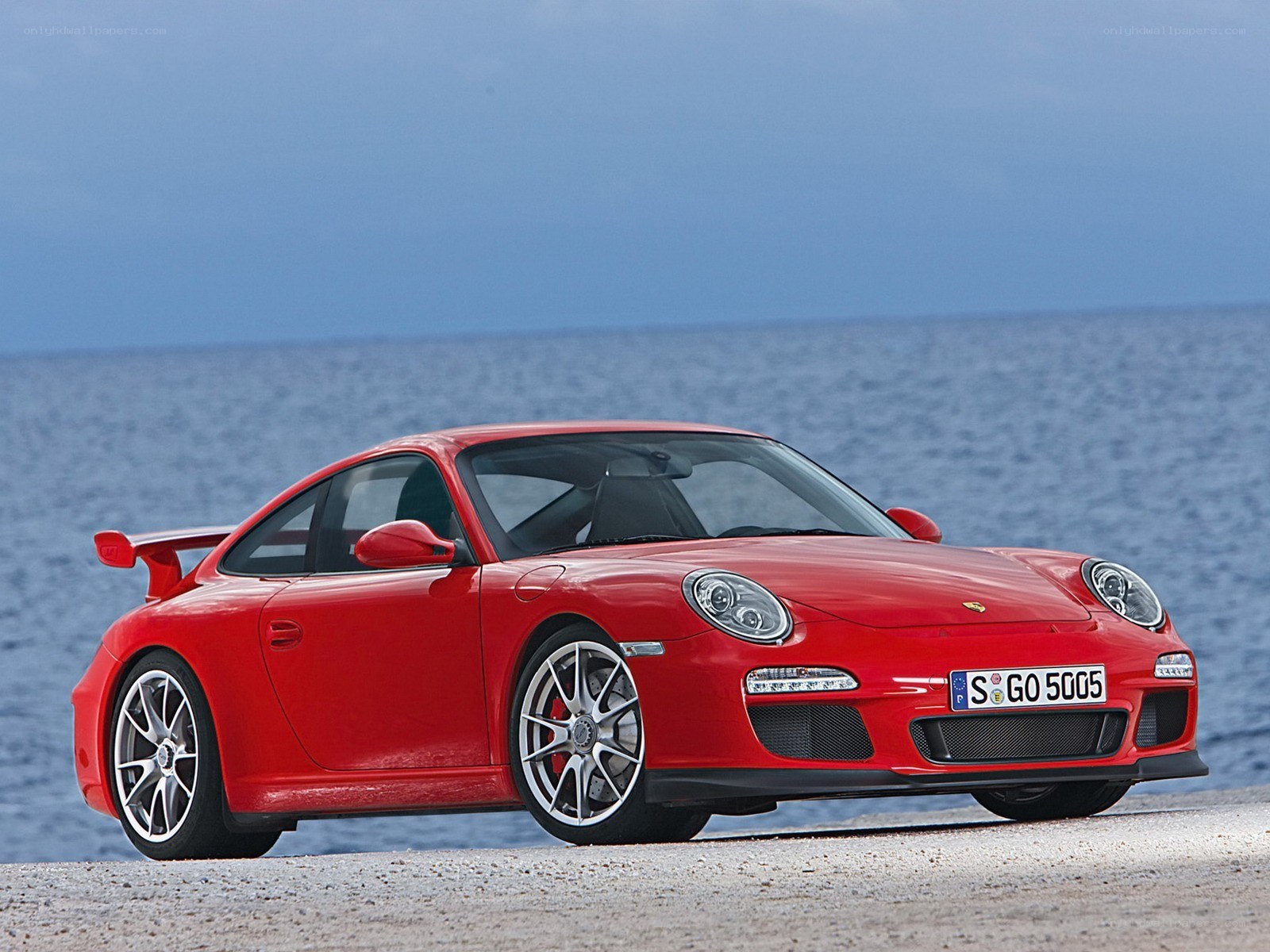 Red Porsche 911 GT3