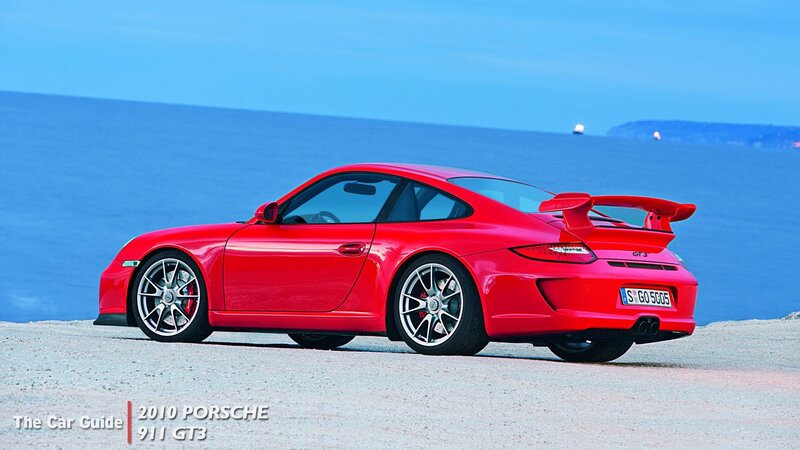 Red Porsche 911 Gt3 — Serene