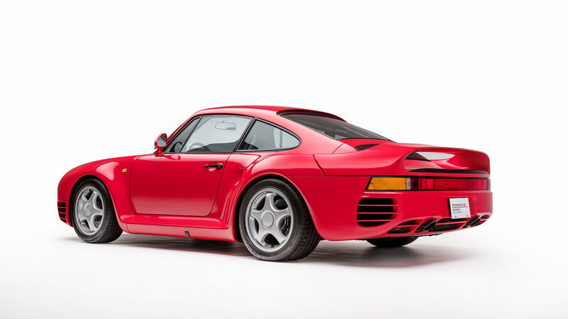 Red Porsche 959 — Neutral