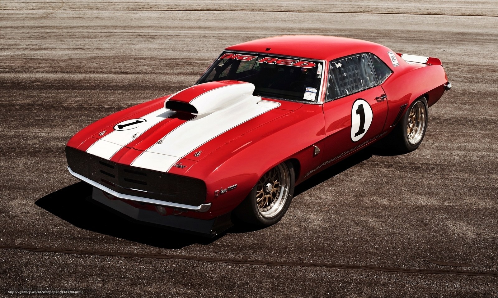 red race car on track