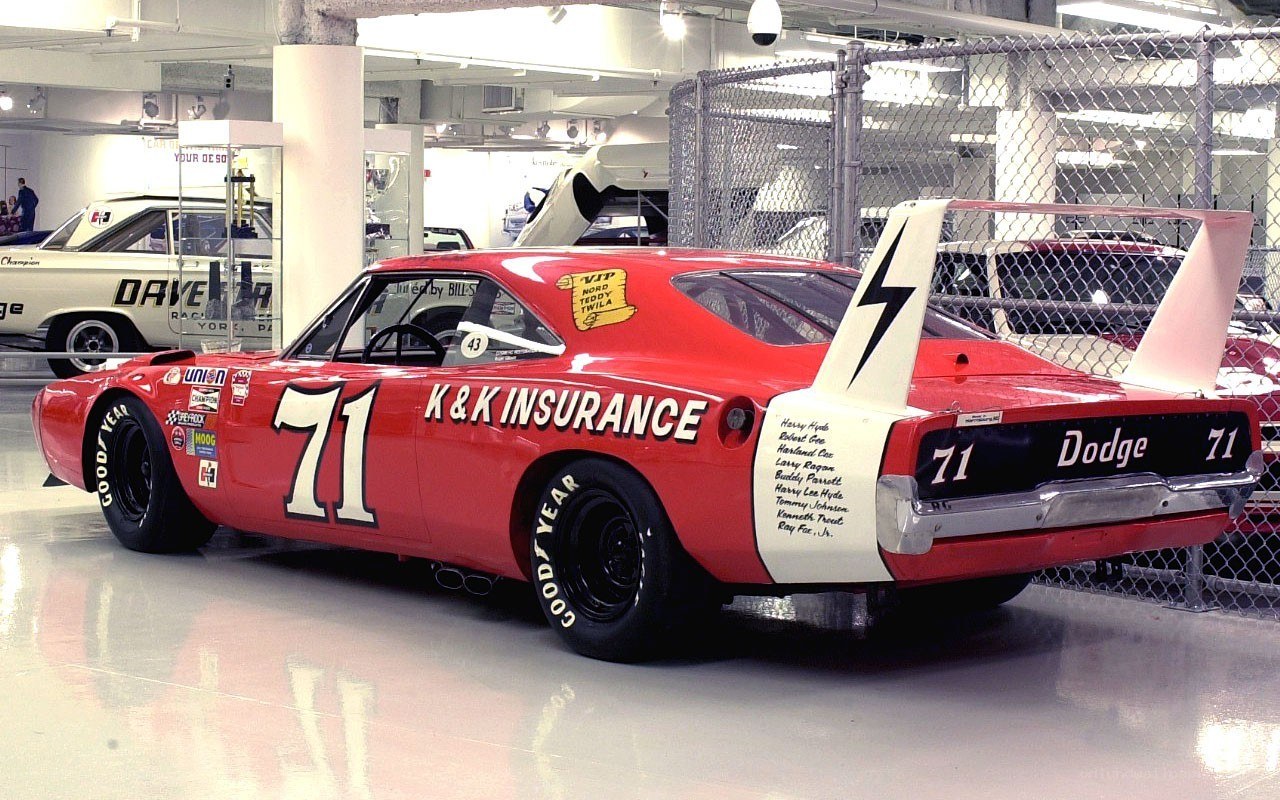 Red race car with number 71