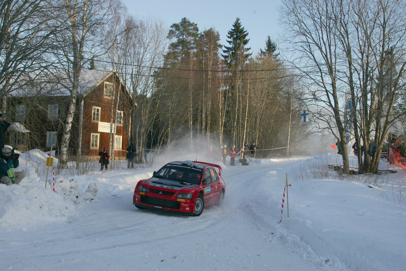 Red Rally Car in Snow — Active