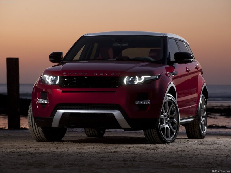 Red Range Rover Suv — Dramatic, Sunset