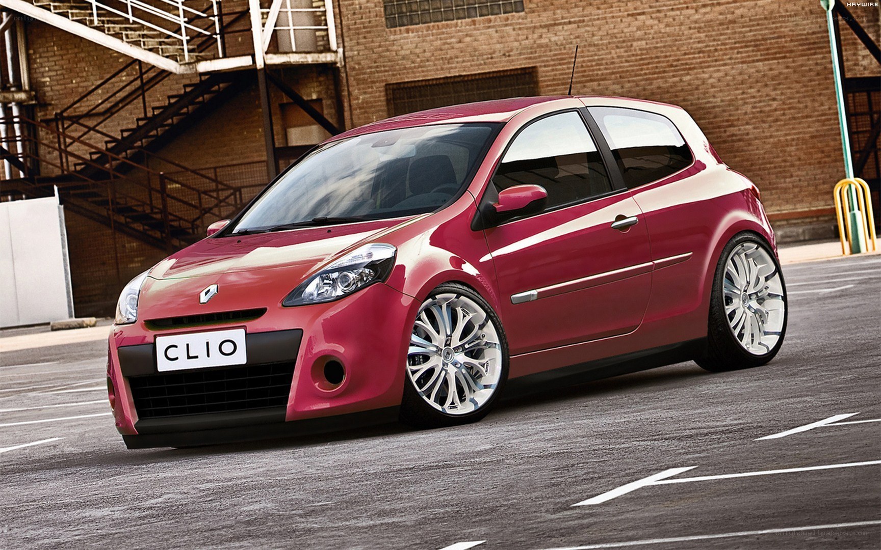 Red Renault Clio car