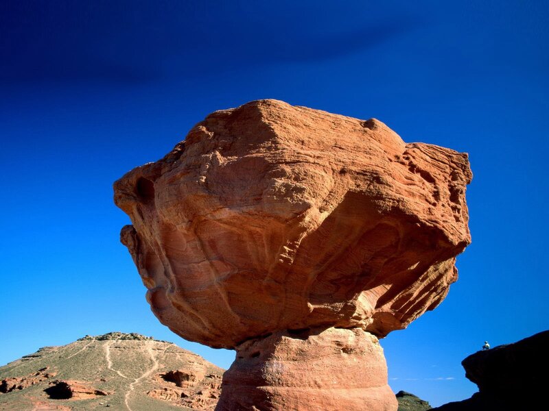 Red rock balancing formation