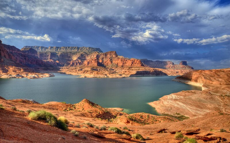 Red Rock Canyon Lake — Blue, Dramatic