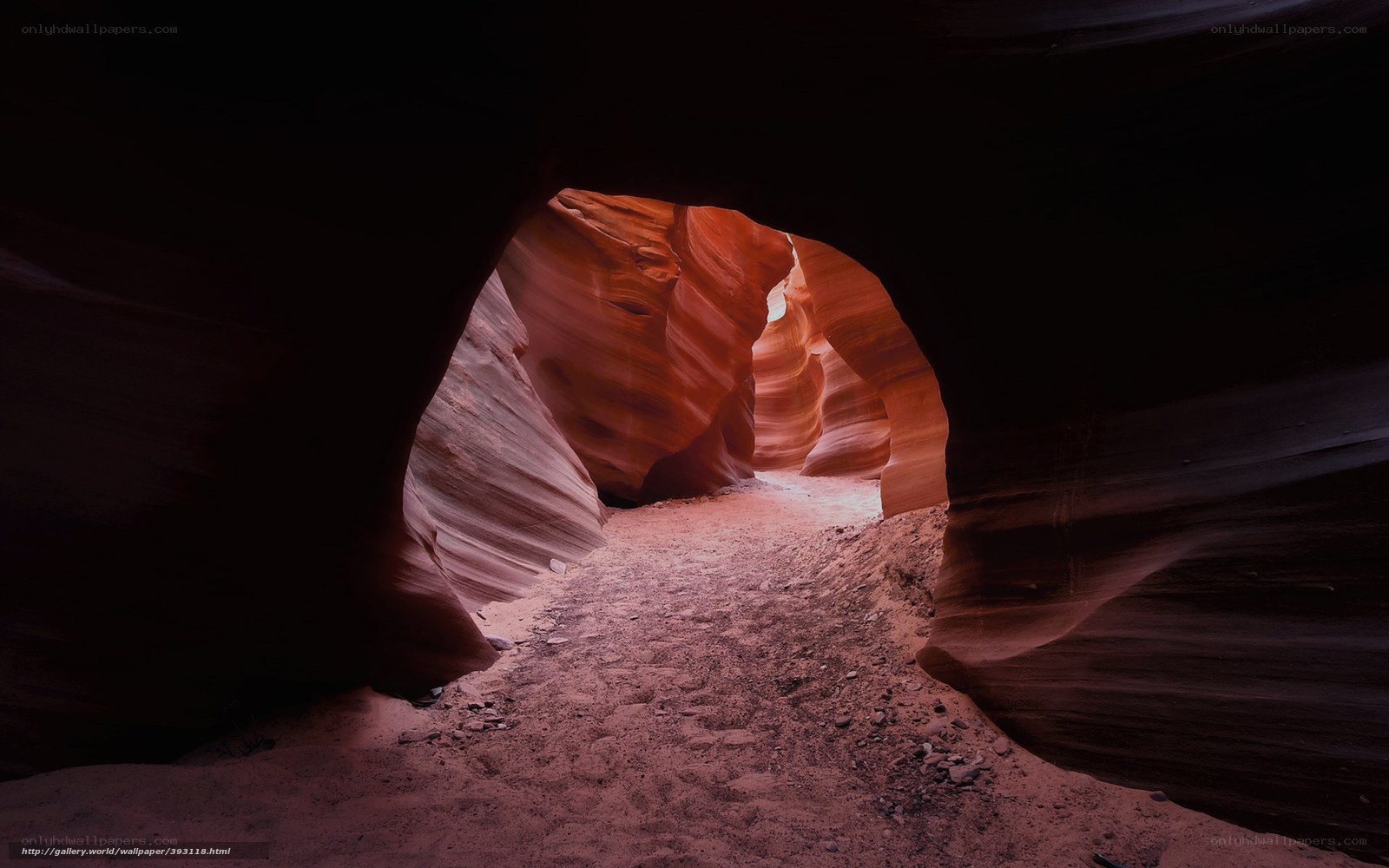 Red rock canyon passage