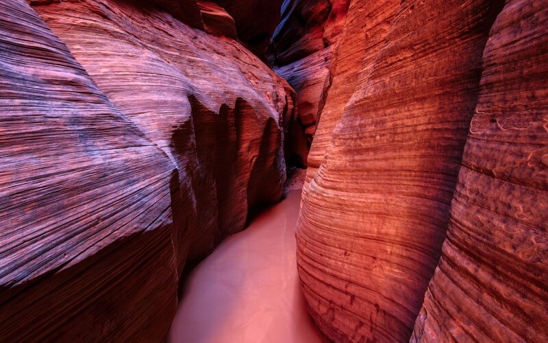 Red Rock Canyon Walls — Dramatic