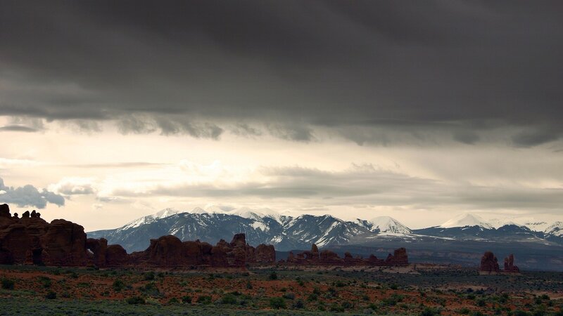 Red Rock Formations — Gray