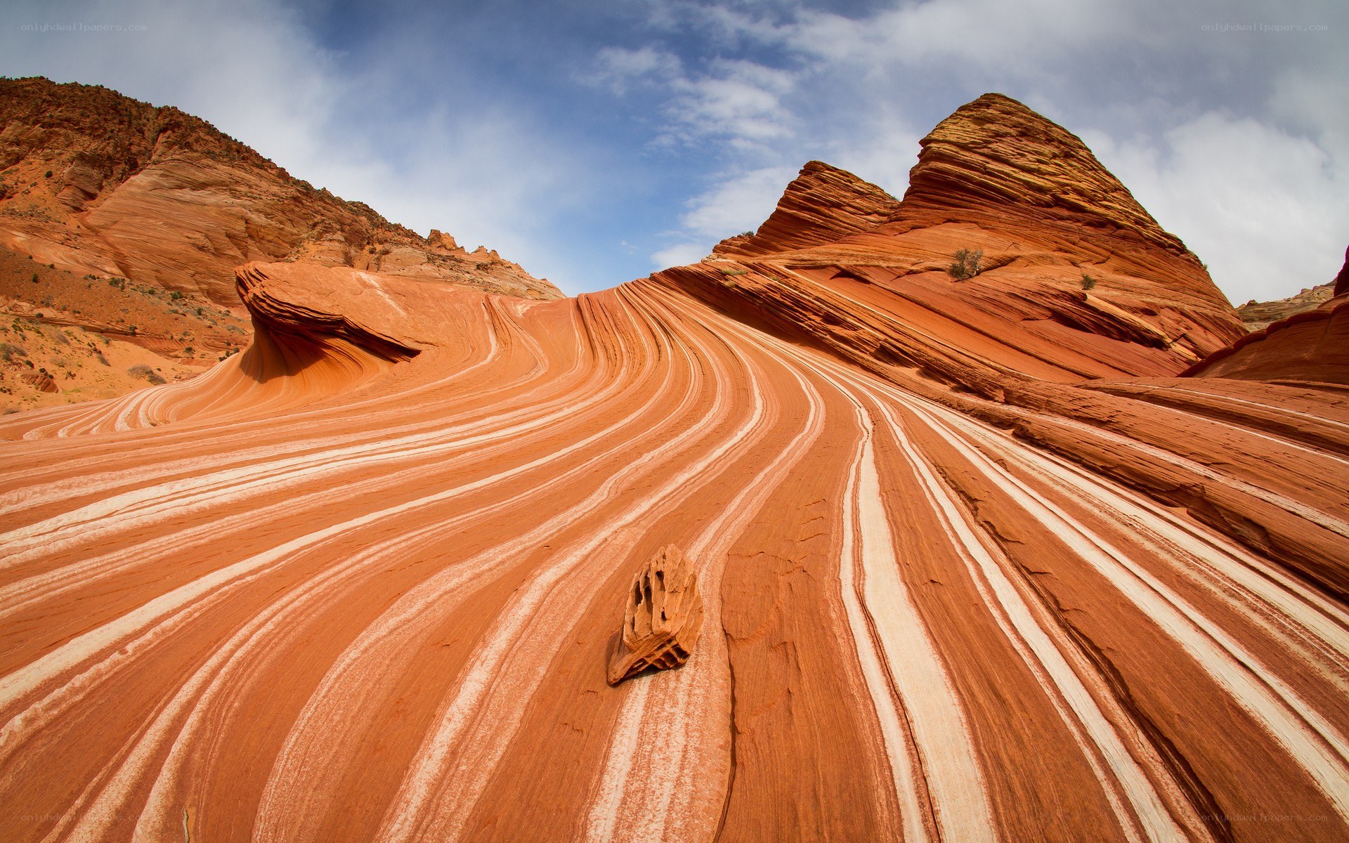 Red rock formations in desert