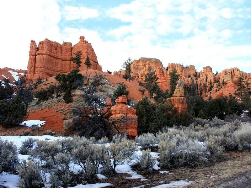 Red Rock Formations — Orange, Serene
