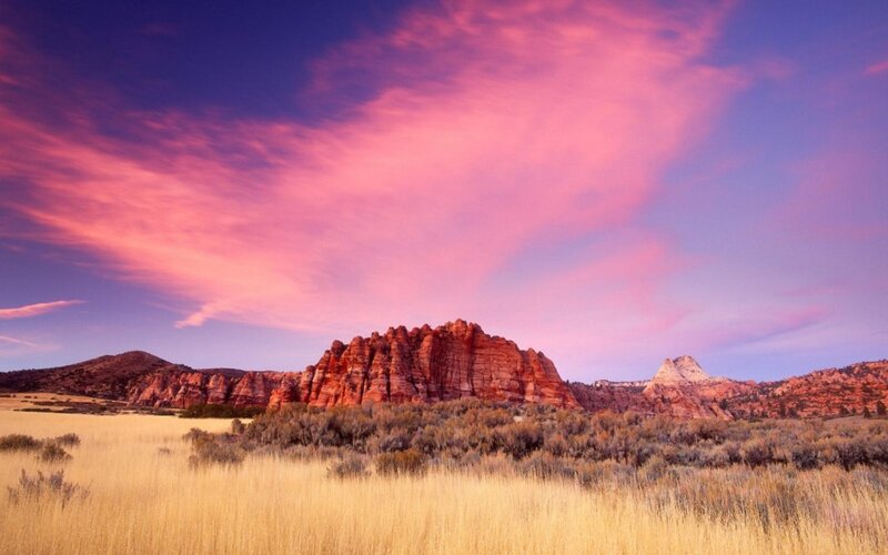 Red Rock Formations — Pink, Dramatic