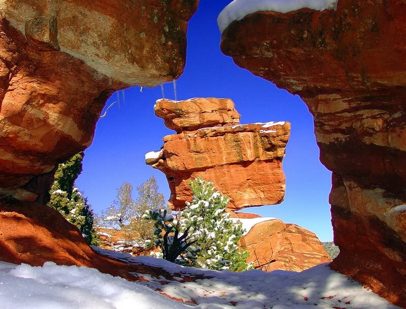 Red Rock Formations — Serene, Winter