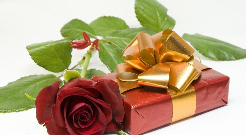 Red Rose and Gift Box — Romantic, Photograph, Gift Box, Bow
