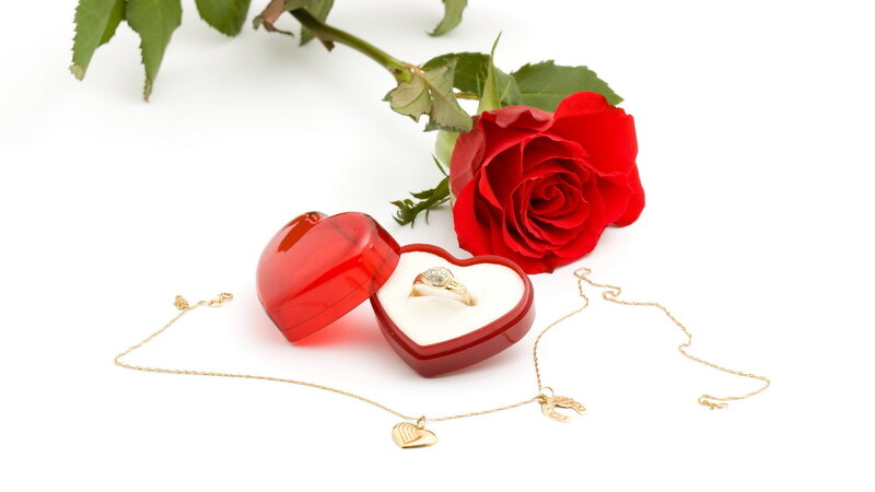 Red Rose and Jewelry — Romantic, Photograph