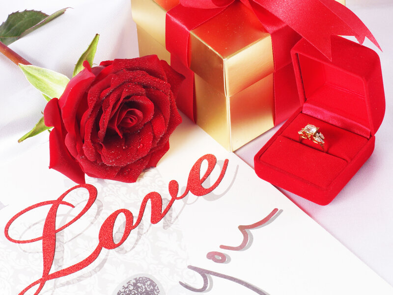 Red Rose and Ring